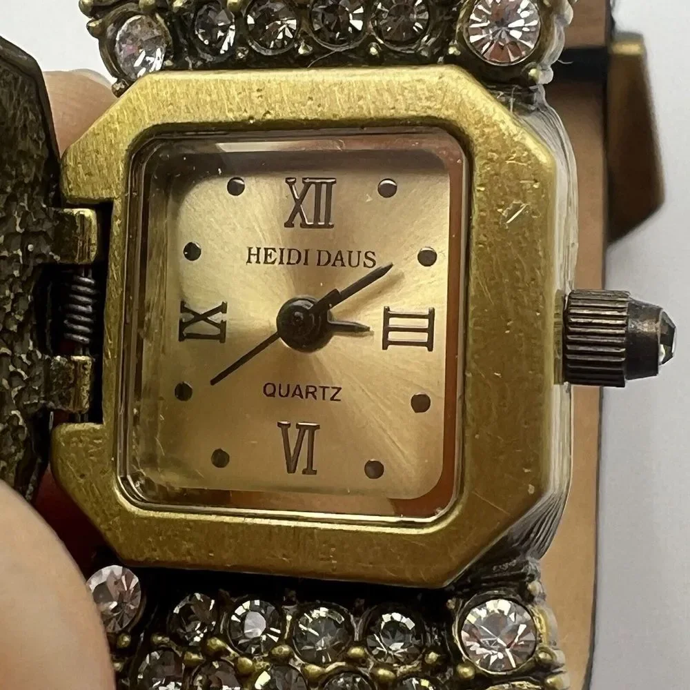 Heidi Daus Clear Swarovski Crystal‎ Bow Wristwatch - Needs Battery
